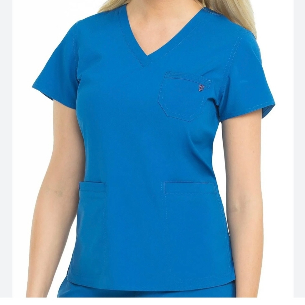 Med Couture Energy Women's 3-Pocket V-Neck Scrub Top, Small, Ceil